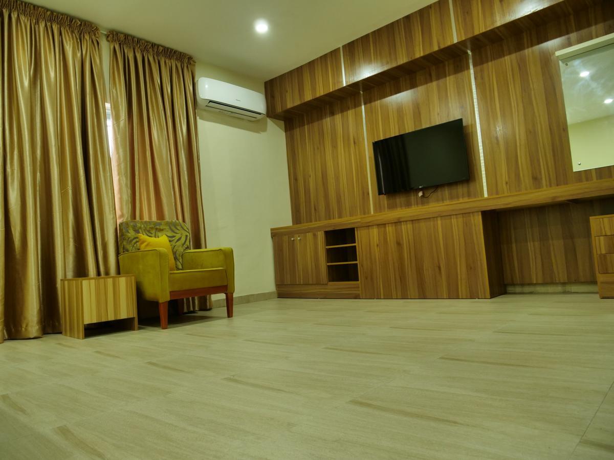 לגוס Alexia'S Place Hotel מראה חיצוני תמונה