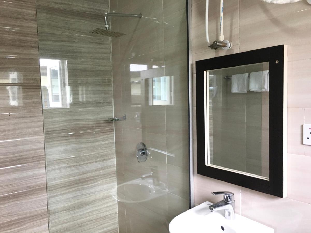 לגוס Alexia'S Place Hotel מראה חיצוני תמונה
